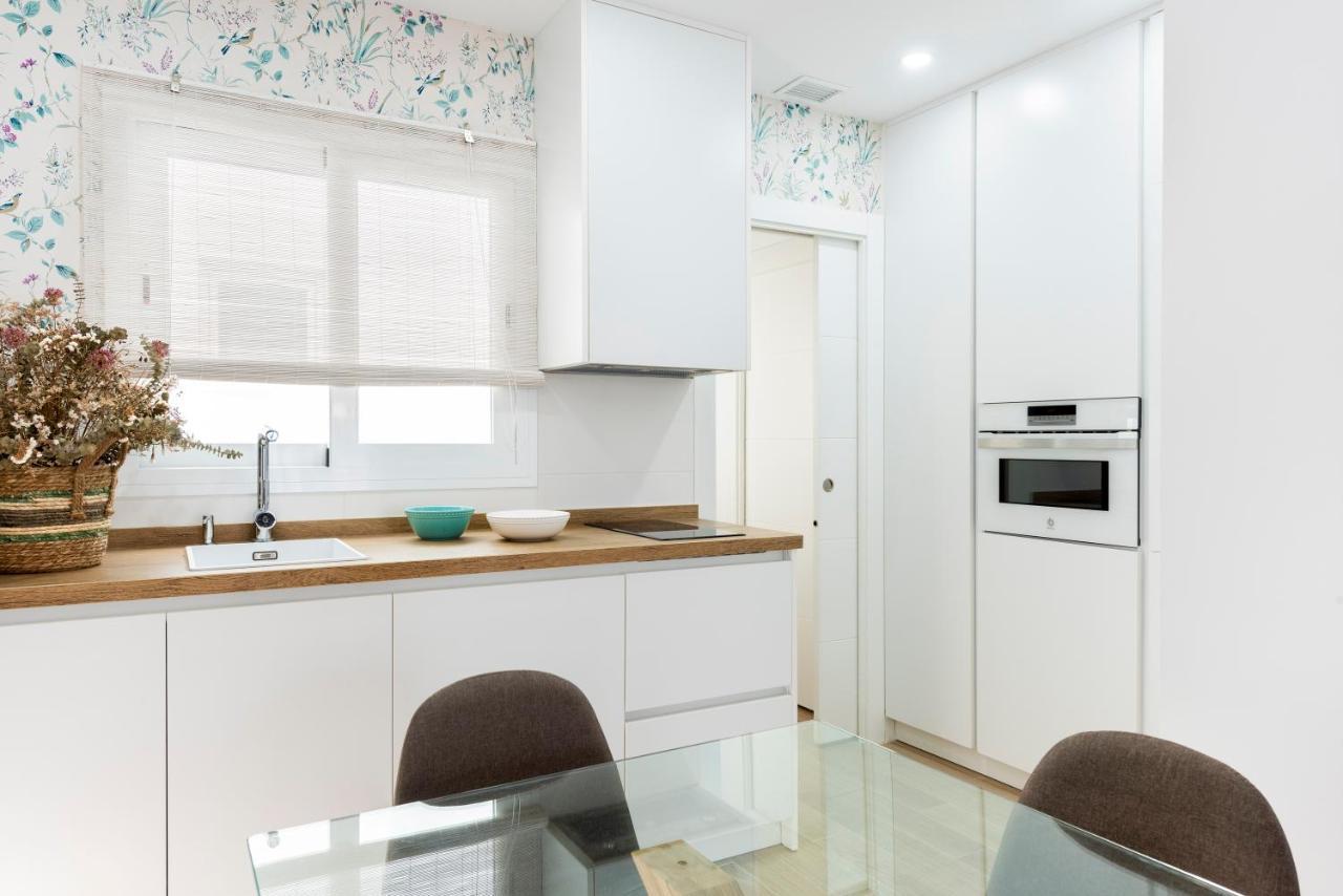 Genteel Home Juan Rabadan เซบีญา ภายนอก รูปภาพ