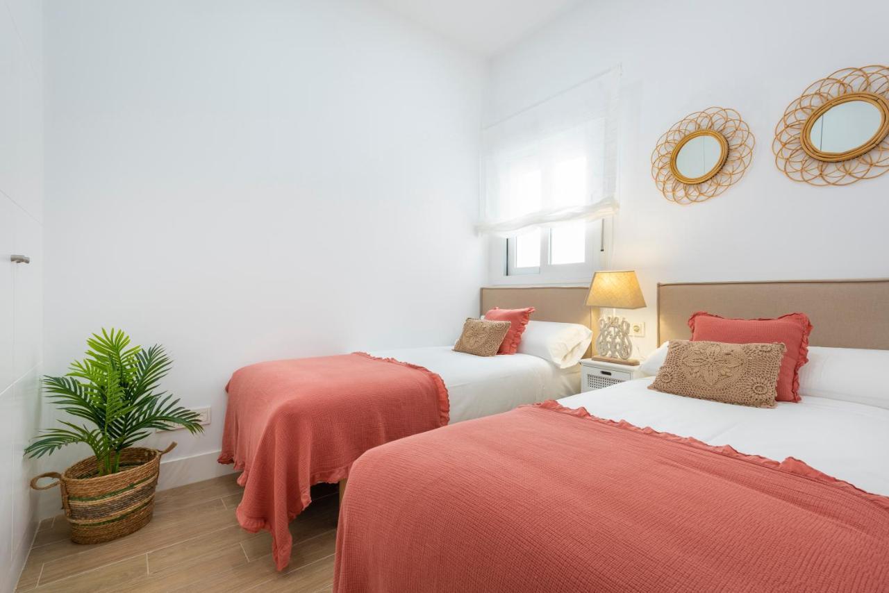 Genteel Home Juan Rabadan เซบีญา ภายนอก รูปภาพ
